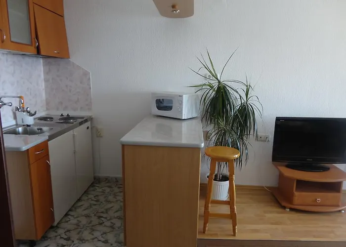 Anita Несебър